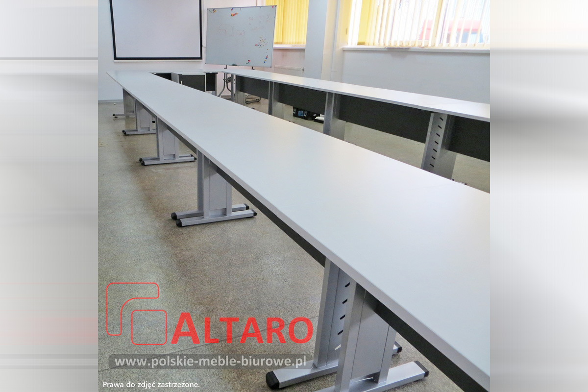 32 z 63. Realizacja Altaro - stoły konferencyjne Citab
